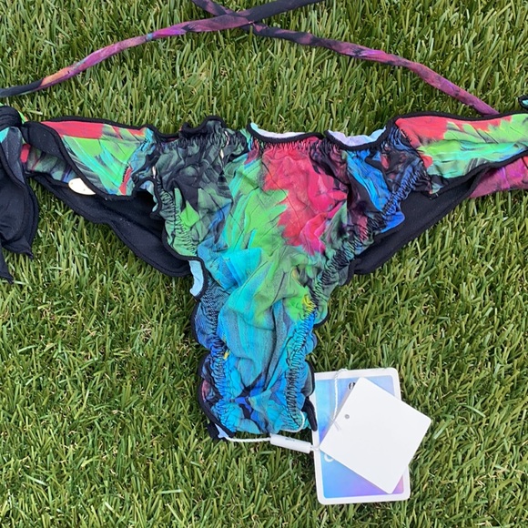 Brazilian Bikini - Picture 2 of 4